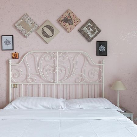 Ferienwohnung Bnbutler Torelli - Grazioso E Luminoso Bilocale Mailand Exterior foto
