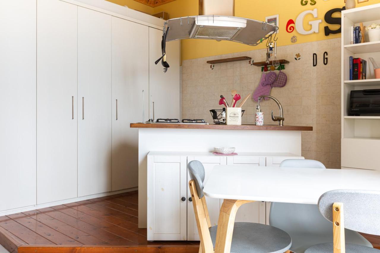 Ferienwohnung Bnbutler Torelli - Grazioso E Luminoso Bilocale Mailand Exterior foto